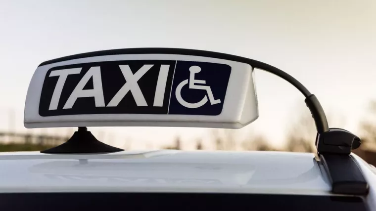 À qui s’adresser pour se rendre à un rendez-vous chez un angiologue ?, Mandelieu-la-Napoule, Taxi Penicaut